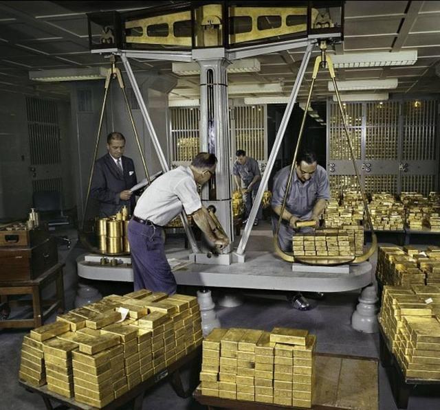 美国经济不理想，黄金价格稳步攀升，美联储或将降息